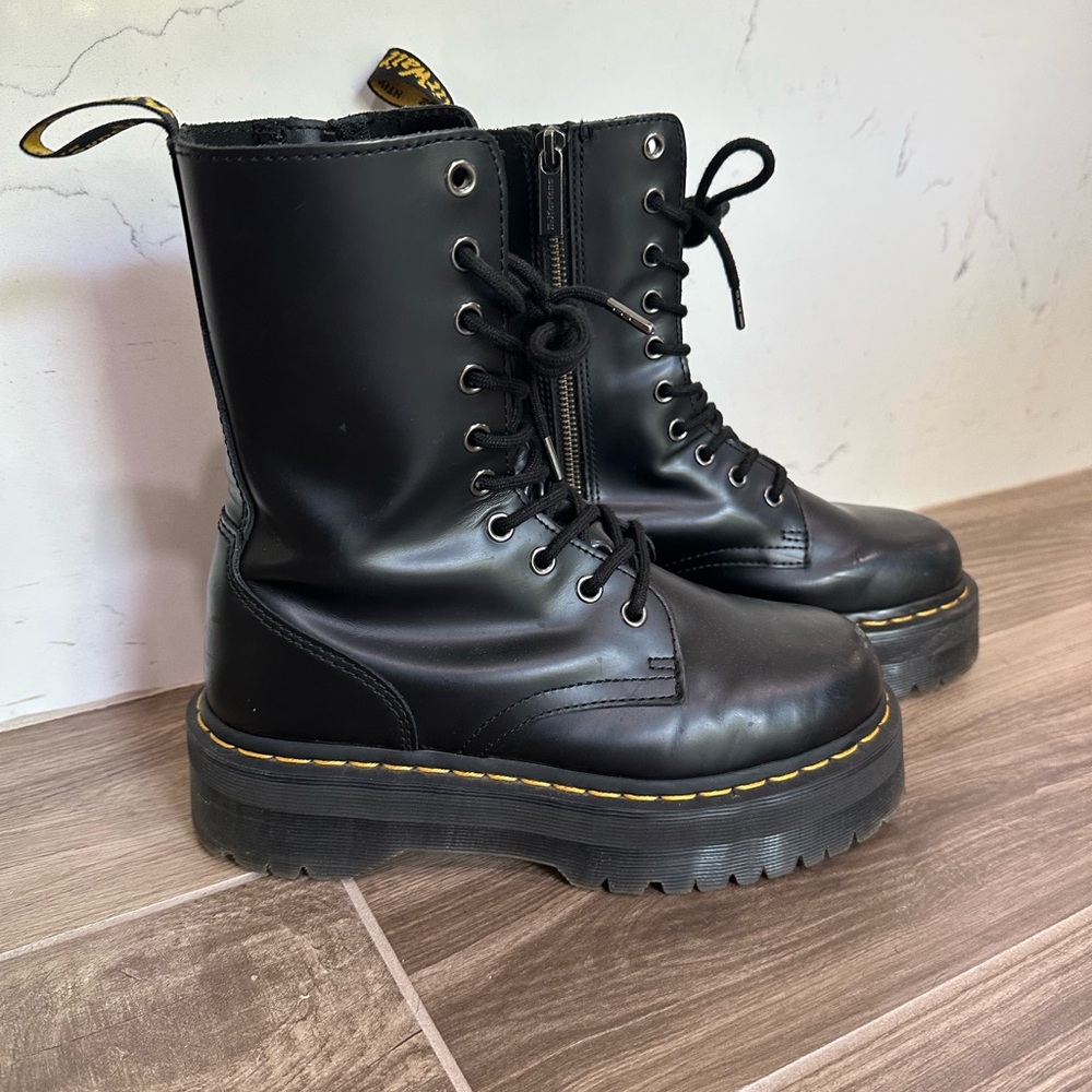 Dr. Martens size 7, platform